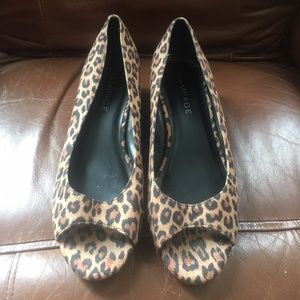 Rampage Leopard Print Peep-Toe Wedges Size 10